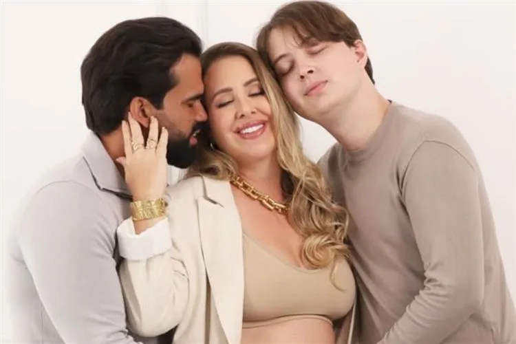 Patrícia Leitte encanta seguidores com ensaio gestante cheio de fé e amor