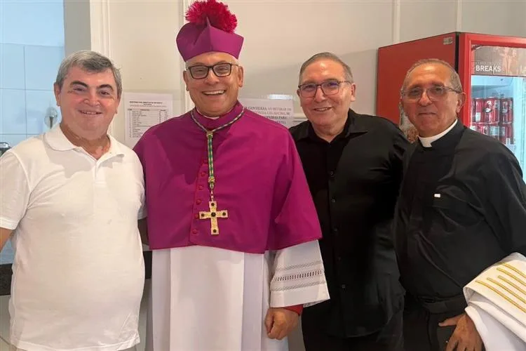 Padre Eugênio e Dom Gregório Paixão celebram instalação da Diocese de Baturité