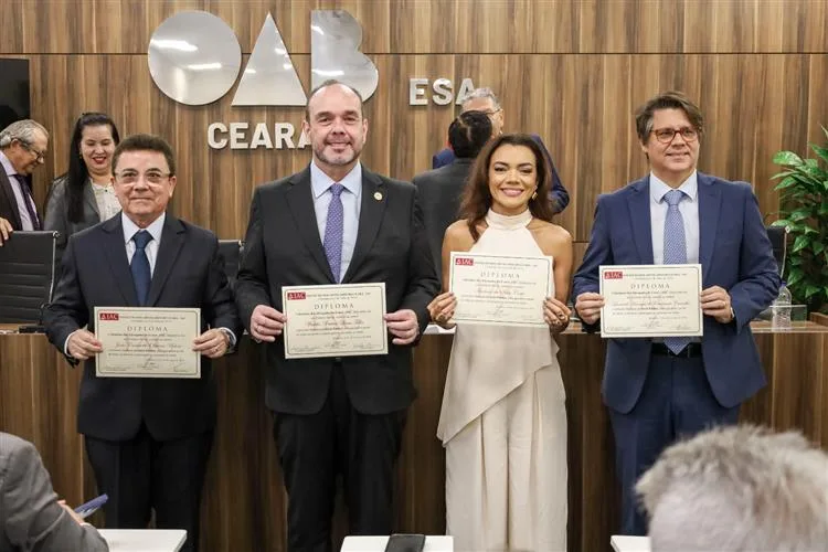 Instituto dos Advogados do Ceará empossa nova gestão