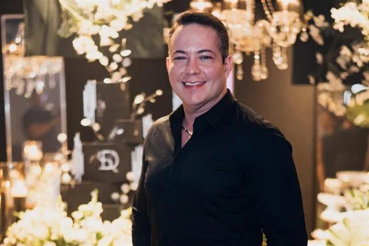 Emmanuel Siebra festeja aniversário no Palatium Lounge