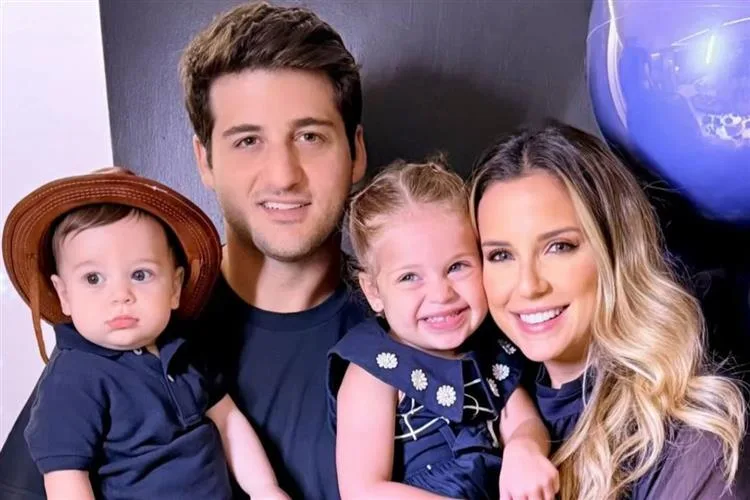 Fernanda Levy e Omar Macedo comemoram os nove meses de Omar Filho com tema Hipismo