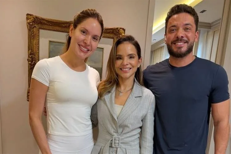 Viviane Martins recebe Thyane e Wesley Safadão na Clínica Essence