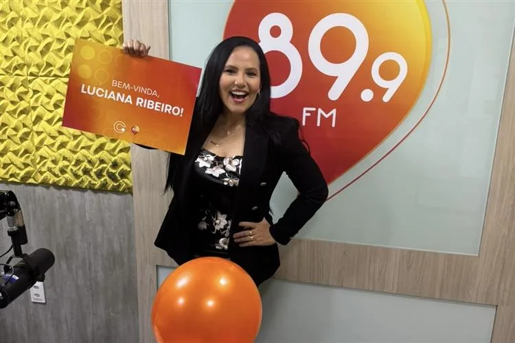 Luciana Ribeiro é recebida com festa em retorno ao Grupo Cidade