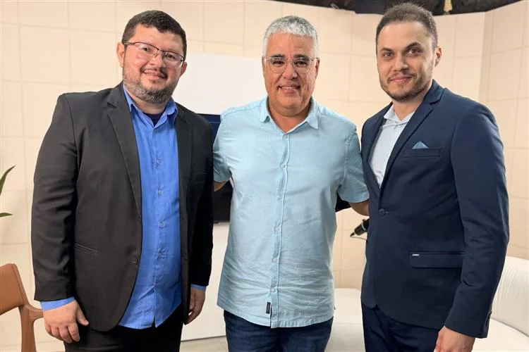 Senador Eduardo Girão concede entrevista exclusiva ao Grupo Cidade