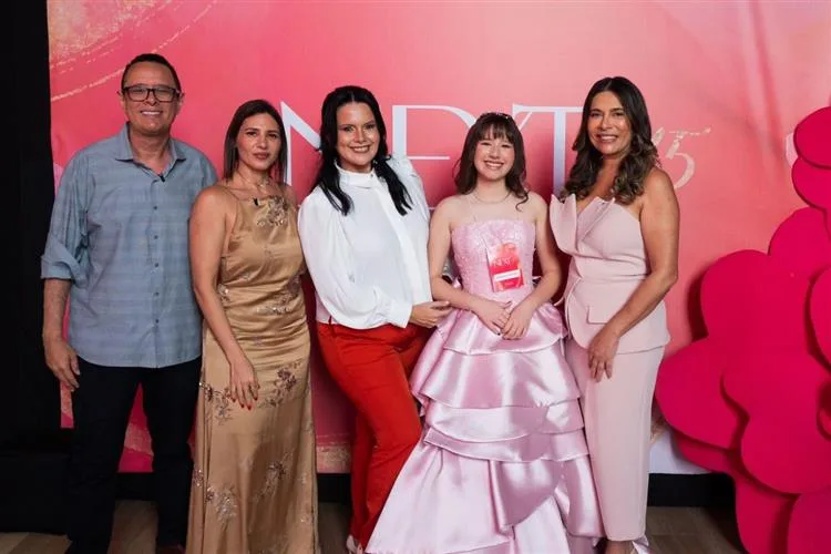 Valentina Pontes brilha no Next15 do Palatium Buffet