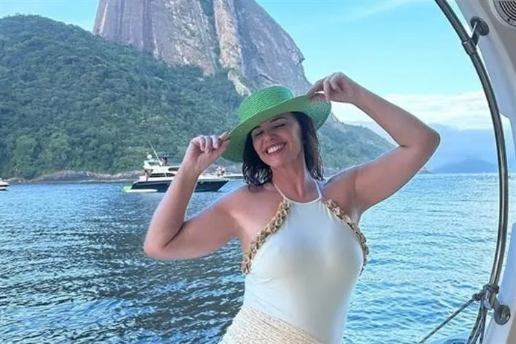Luma de Oliveira defende os filhos após Eike Batista chamá-los de "fru-fru"