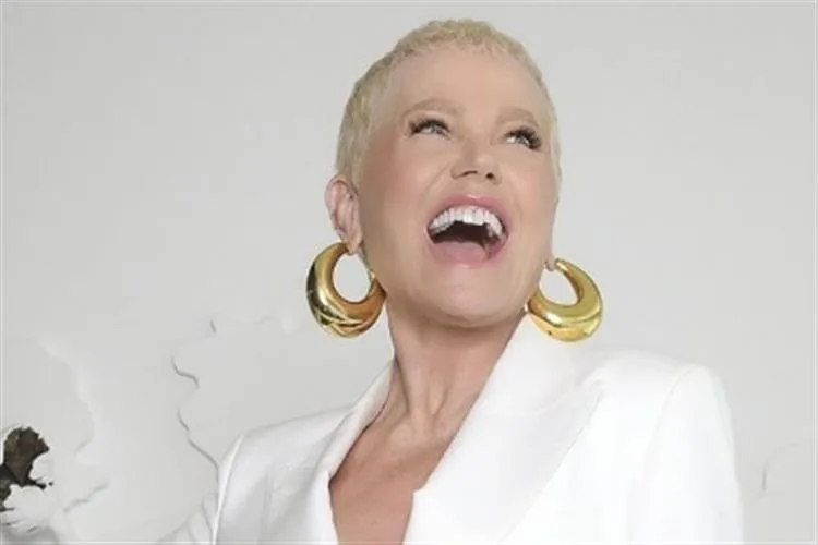 Xuxa prepara mega show de despedida dos palcos