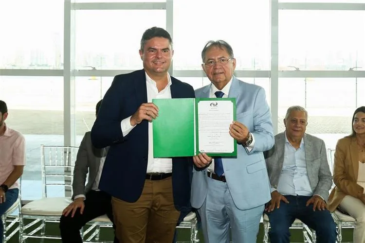 Quintino Vieira é empossado como Diretor-Presidente da Companhia Docas do Ceará