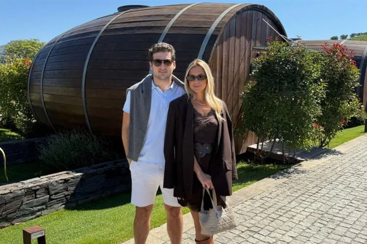 Douro, em Portugal, recebe Fernanda Levy e Omar Macêdo com amigos