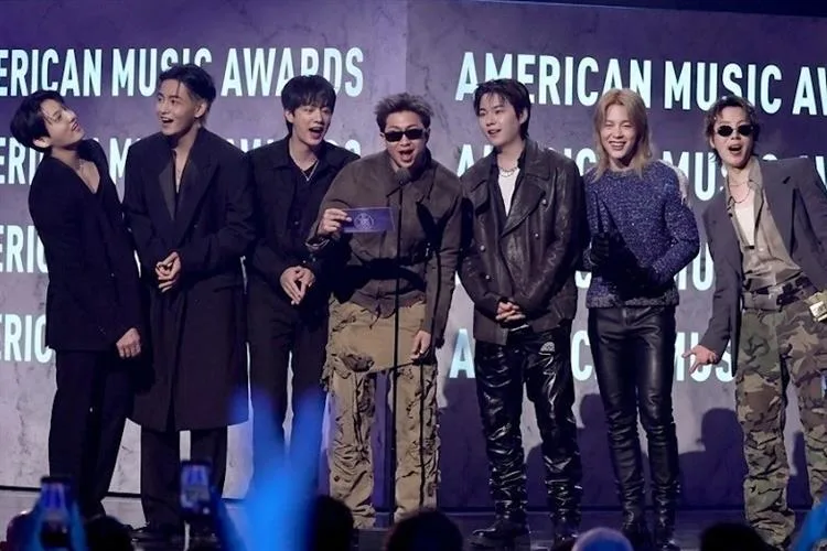BTS conquista três prêmios no American Music Awards 2026 e leva fãs à loucura