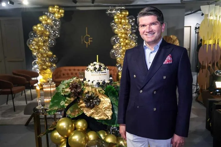 David Moura do Carmo é oficializado como embaixador global do Iate Clube de Fortaleza