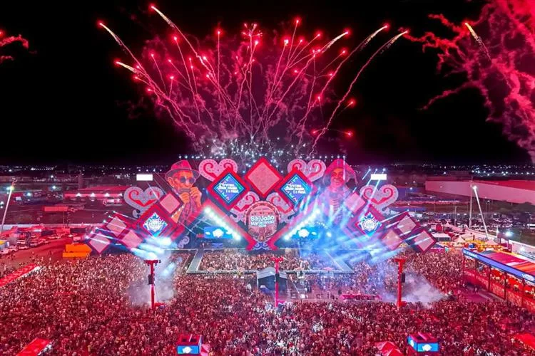 Cidade cenográfica, megapalco e shows marcam abertura do São João de Maracanaú 2026