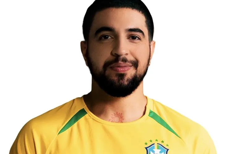 Nattan comanda festa em Fortaleza com transmissão da estreia da Seleção Brasileira na Copa