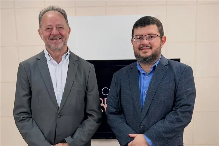 Acrísio Sena concede entrevista exclusiva ao Grupo Cidade