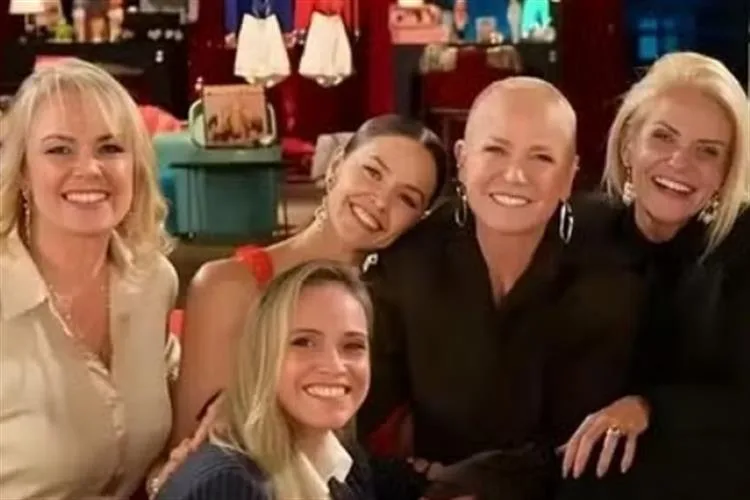 Saiba quais paquitas estarão no show da última turnê de Xuxa