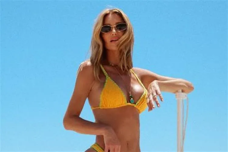 Ana Paula Siebert renova o bronzeado em Miami