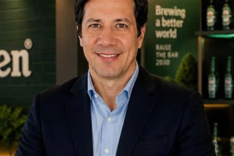 Heineken anuncia brasileiro como novo CEO: conheça Rafael Oliveira