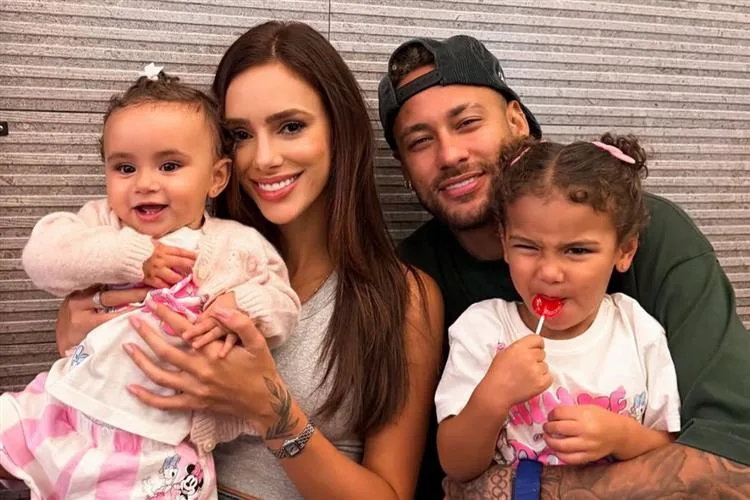 Bruna Biancardi reage a rumores sobre aniversário de Mel e esclarece: "Sempre foi só um bolinho"