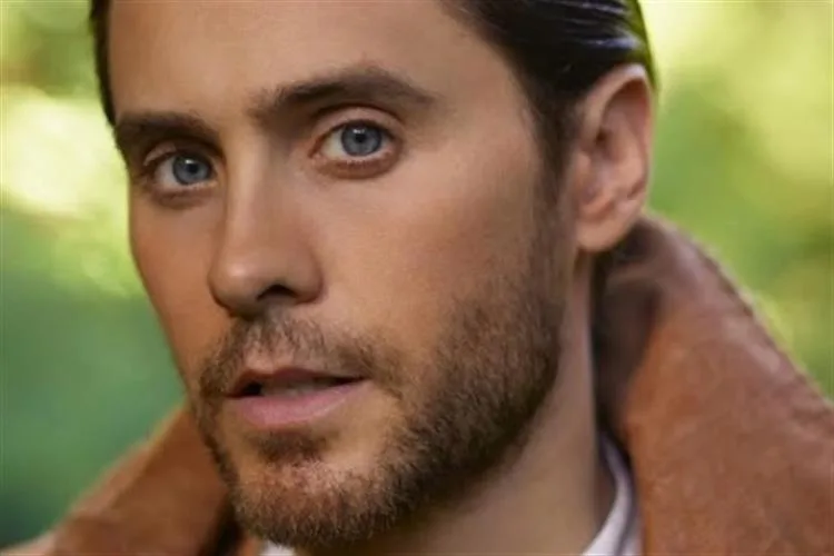 URGENTE: ator Jared Leto é acusado de ataque sexual por quatro mulheres