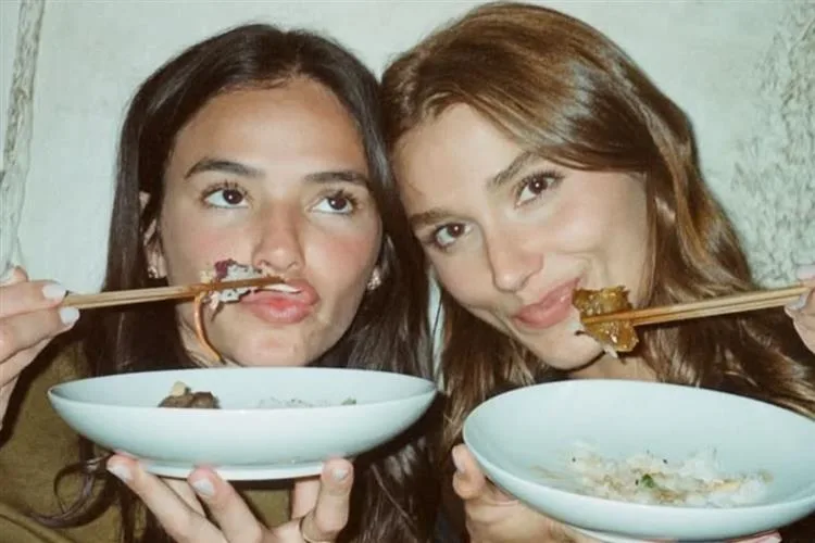 Bruna Marquezine homenageia Sasha em aniversário: “te amo infinito, irmã”