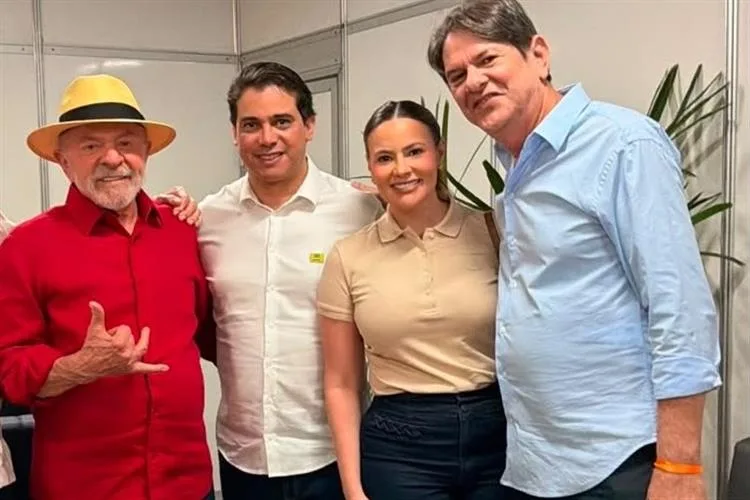 Júnior Mano e Giordanna têm encontro com Lula em convenção de Elmano