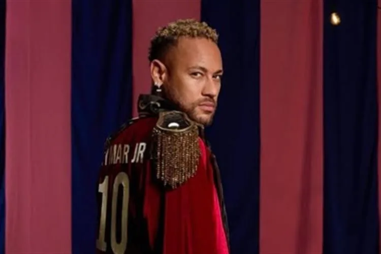 Neymar pede que imprensa tenha mais responsabilidade com notícias sobre sua vida