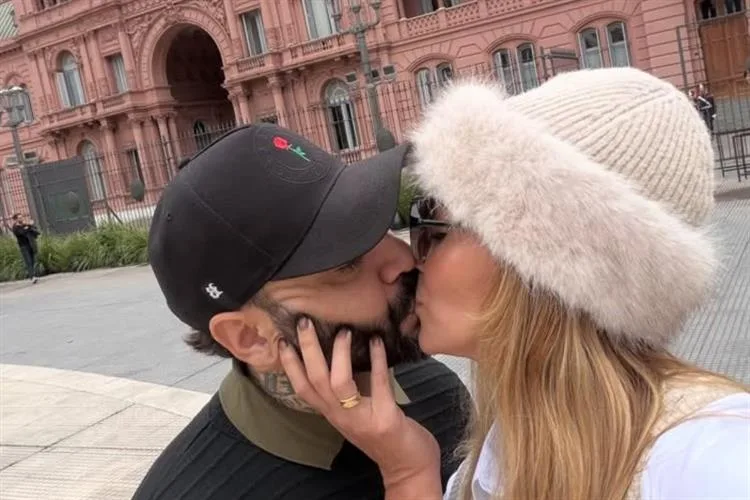 Felipão se declara para Ana Carolina Gurgel em Buenos Aires