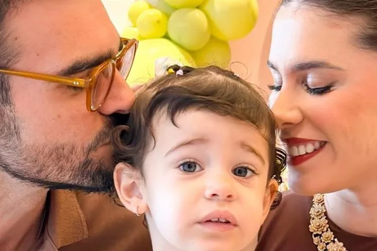 Lara Mattos e Caio Freire celebram os dois anos de Maria Luiza em festa temática de zoológico