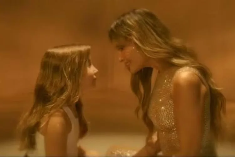 O debut artístico de Bela, filha de Claudia Leitte