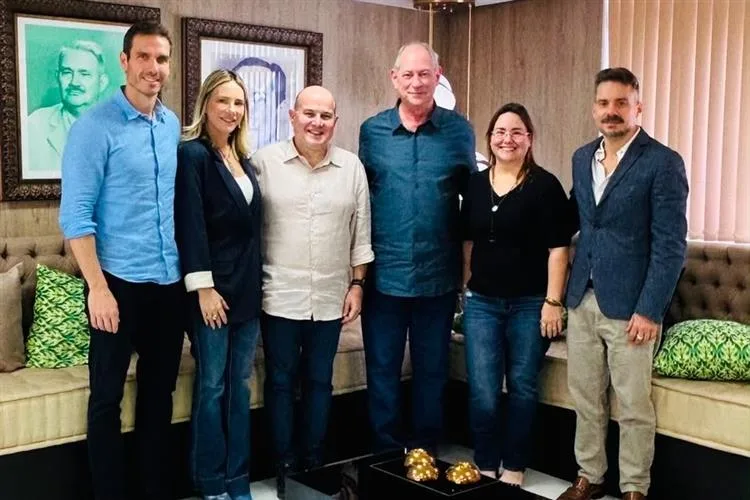 Ciro Gomes e Roberto Cláudio realizam visita institucional ao Grupo Cidade de Comunicação