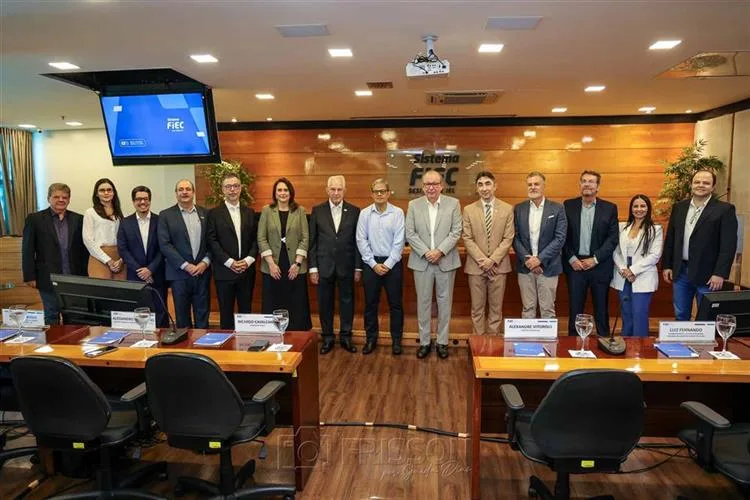 FIEC recebe encontro nacional sobre governança, transparência e inovação na indústria