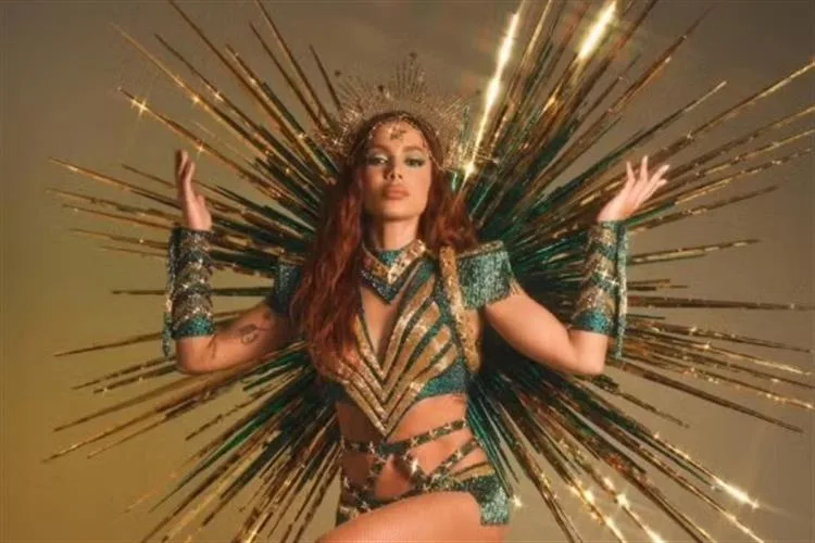 Anitta é a nova rainha de bateria da Grande Rio
