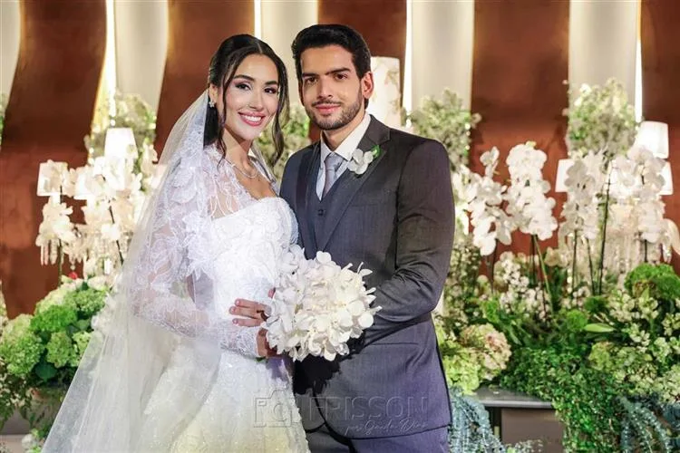 Marcela Arraes e Davi Pinheiro celebram união em festa sofisticada