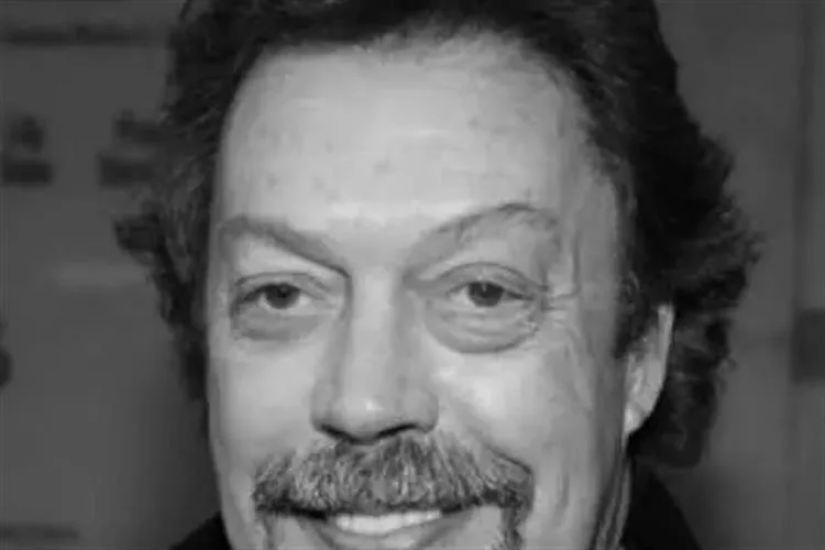 Ator Tim Curry morre aos 80 anos