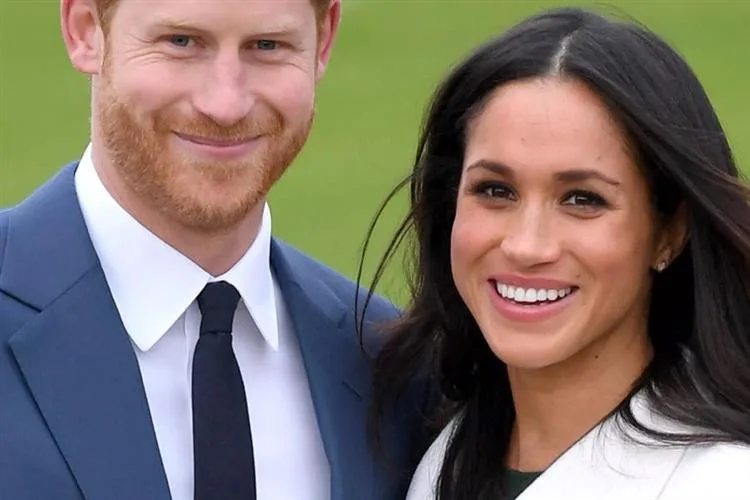 Príncipe Harry, Meghan e filhos voltam ao Reino Unido após seis anos