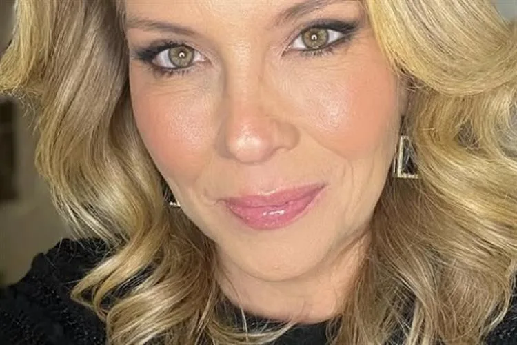 Apresentadora lamenta morte de irmã gêmea