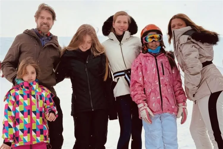 Ana Macedo e Léo Brasil curtem temporada de esqui em Valle Nevado