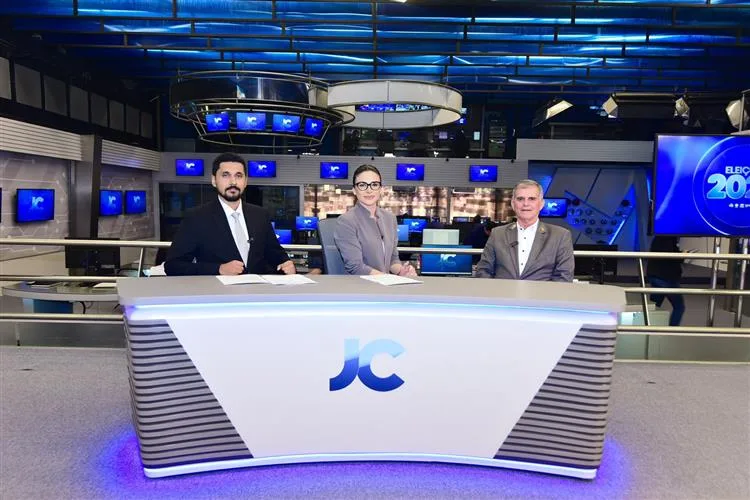General Theophilo concede entrevistas exclusivas ao Grupo Cidade