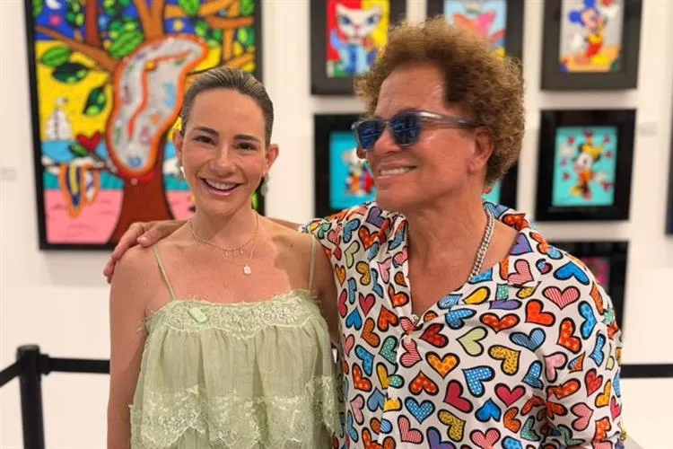 Gaída Dias prestigia Romero Britto em Miami