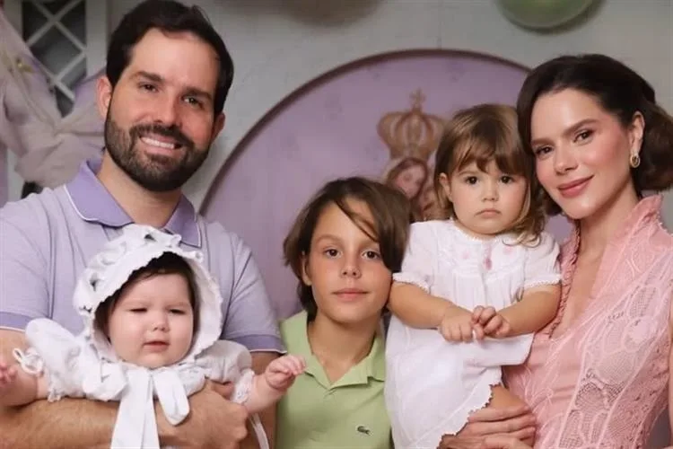 Paulinha Sampaio e Felipe Rocha celebram os sete meses da filha Celeste Maria