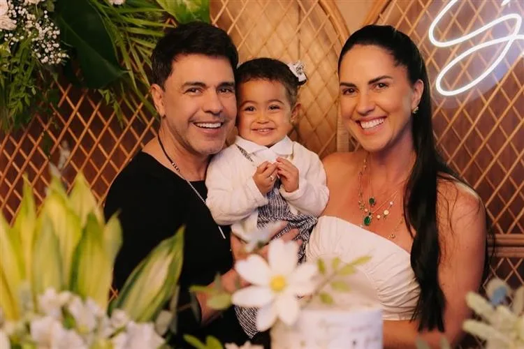 Graciele Lacerda festeja chegada aos 46 anos