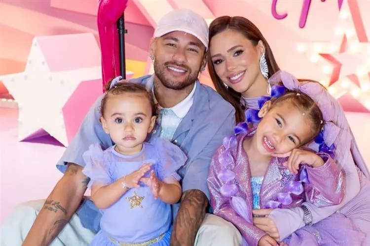 Neymar e Bruna Biancardi armam festão para Mavie