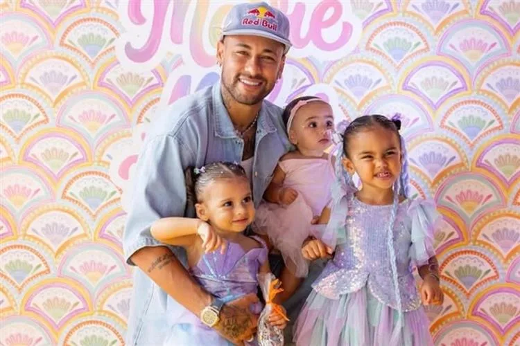 Neymar fala sobre a relação com os filhos e revela o que mais o encanta na paternidade