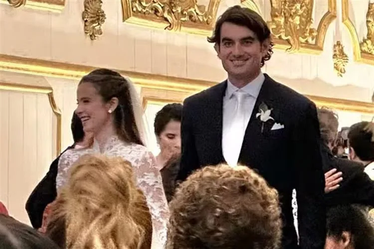 Giulia Be e Conor Kennedy se casam em cerimônia no Rio de Janeiro