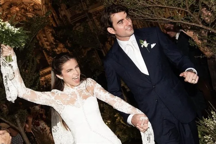 Giulia Be abre álbum de casamento com Conor Kennedy