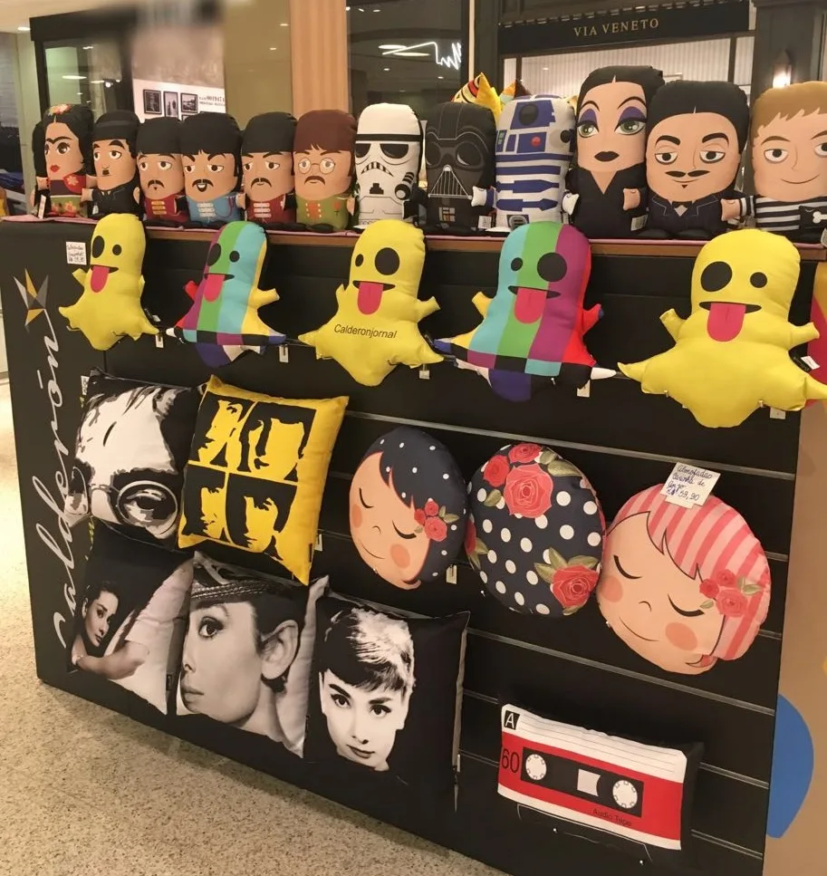 Almofadas personalizadas by Calderón Decor