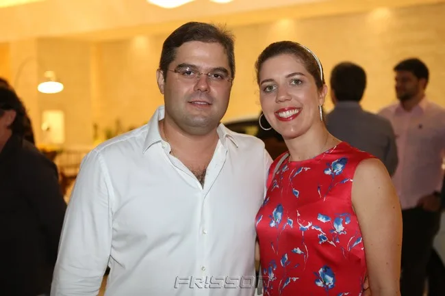 Ticiana Rolim à espera da princesa Júlia