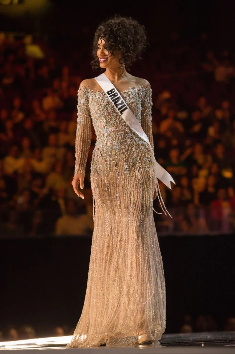 Raissa Santana fica entre as top 13 no Miss Universo