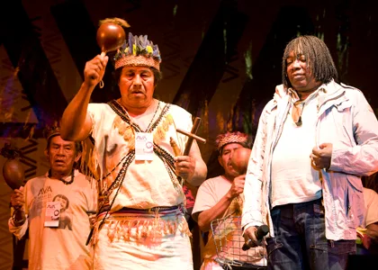 Milton Nascimento se inspira na cultura indígena para turnê