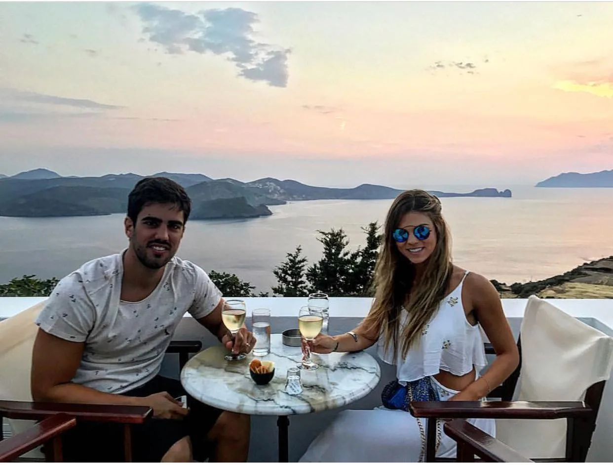 Mariana Pinto e Lucas Ximenes curtem Grécia